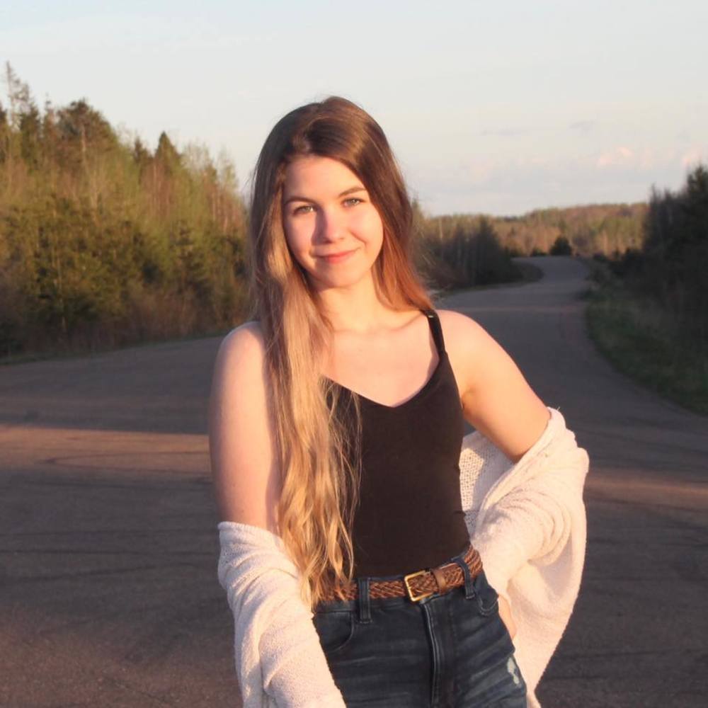 Meet your Posher, Isabelle